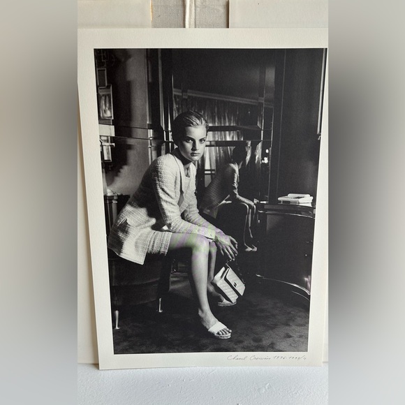 CHANEL Cruise Collection 1996-1997 Vintage Large Catalog Photos ByKarl Lagerfeld - Picture 7 of 15